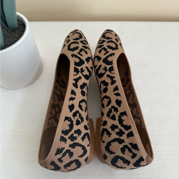 New VIVAIA Tan Leopard Print Knit Ballet Flats - Picture 10 of 15